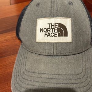 North Face Trucker hat